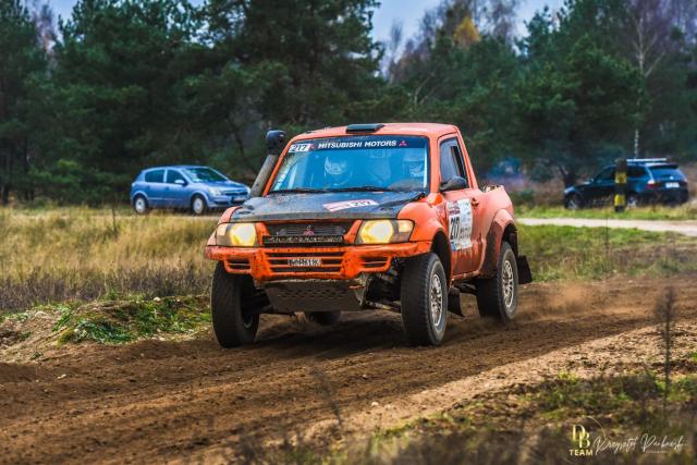 Mitsubishi Pajero - Image 7