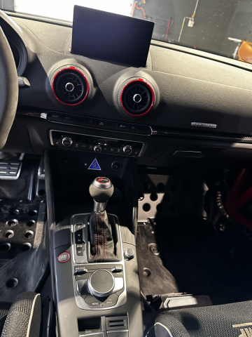 Audi RS3 Sportback 2,5 TFSI quattro S-tronic TRACKTOOL - Image 8