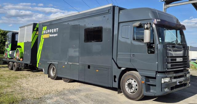IVECO Závodní/servisní transportér + přívěs + stan