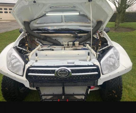 Toyota RAV4 - Image 10
