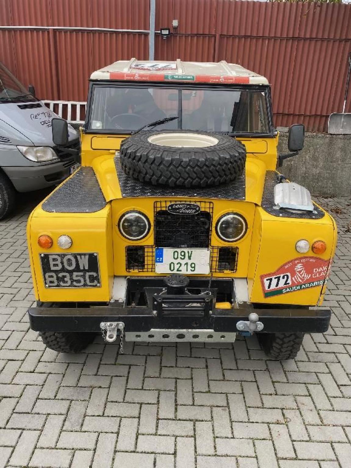 Land Rover S II A - 7