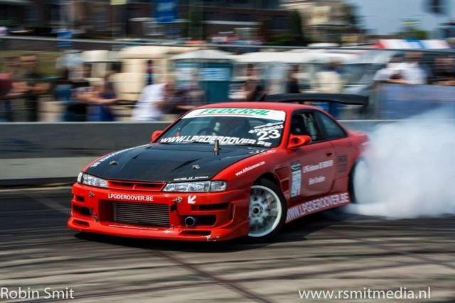 Nissan Silvia S14 a drift car