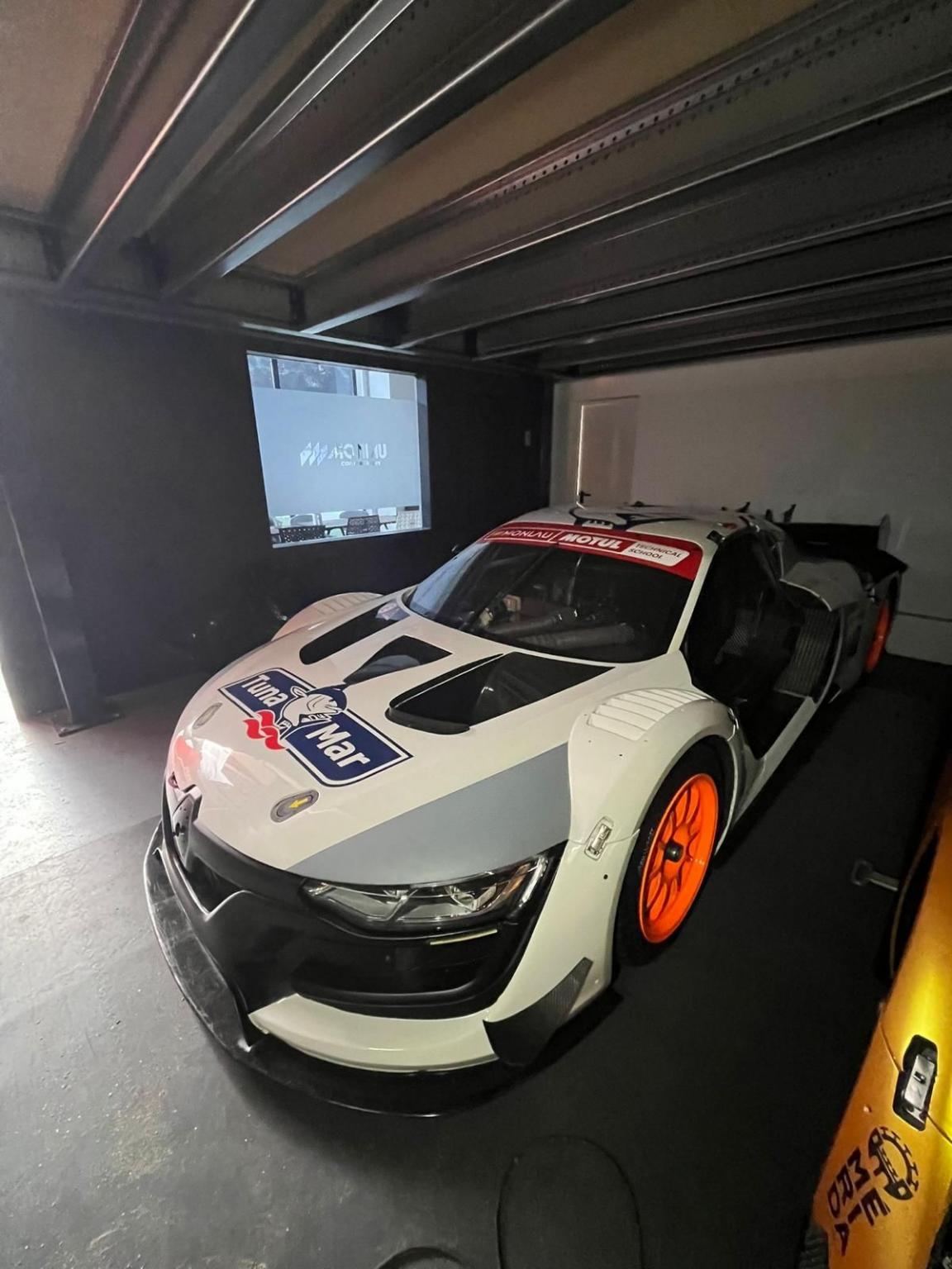 Renault RS01 “Monlau” - 2