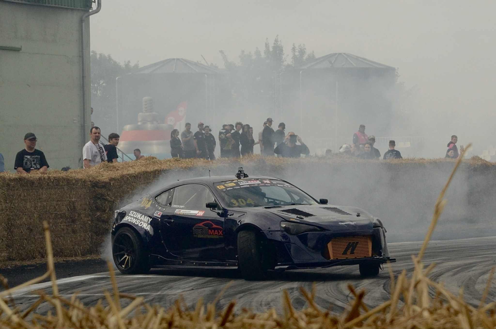 TOYOTA GT86 2JZ COCHE PROFESIONAL PARA DRIFT EN VENTA — HOMOLOGADO POR LA FIA - 2