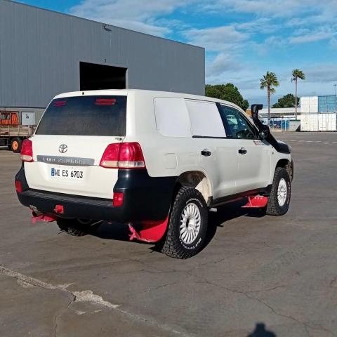 TOYOTA Land Cruiser VDJ200 Dvojnásobný šampion kategorie Stock/T2 – 2024 a 2025 - Image 2