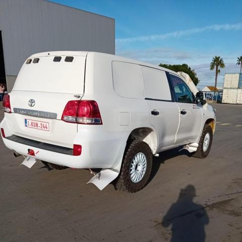 TOYOTA Land Cruiser VDJ200 Dvojnásobný šampion kategorie Stock/T2 – 2024 a 2025 - Image 3