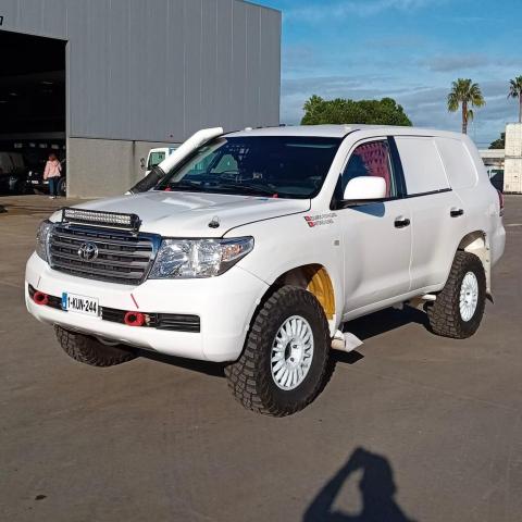 TOYOTA Land Cruiser VDJ200 Dvojnásobný šampion kategorie Stock/T2 – 2024 a 2025 - Image 4