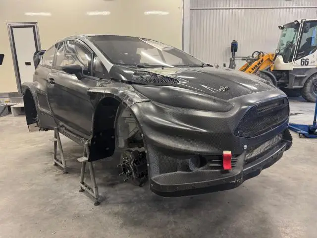 Ford Fiesta Supercar - Foto 2