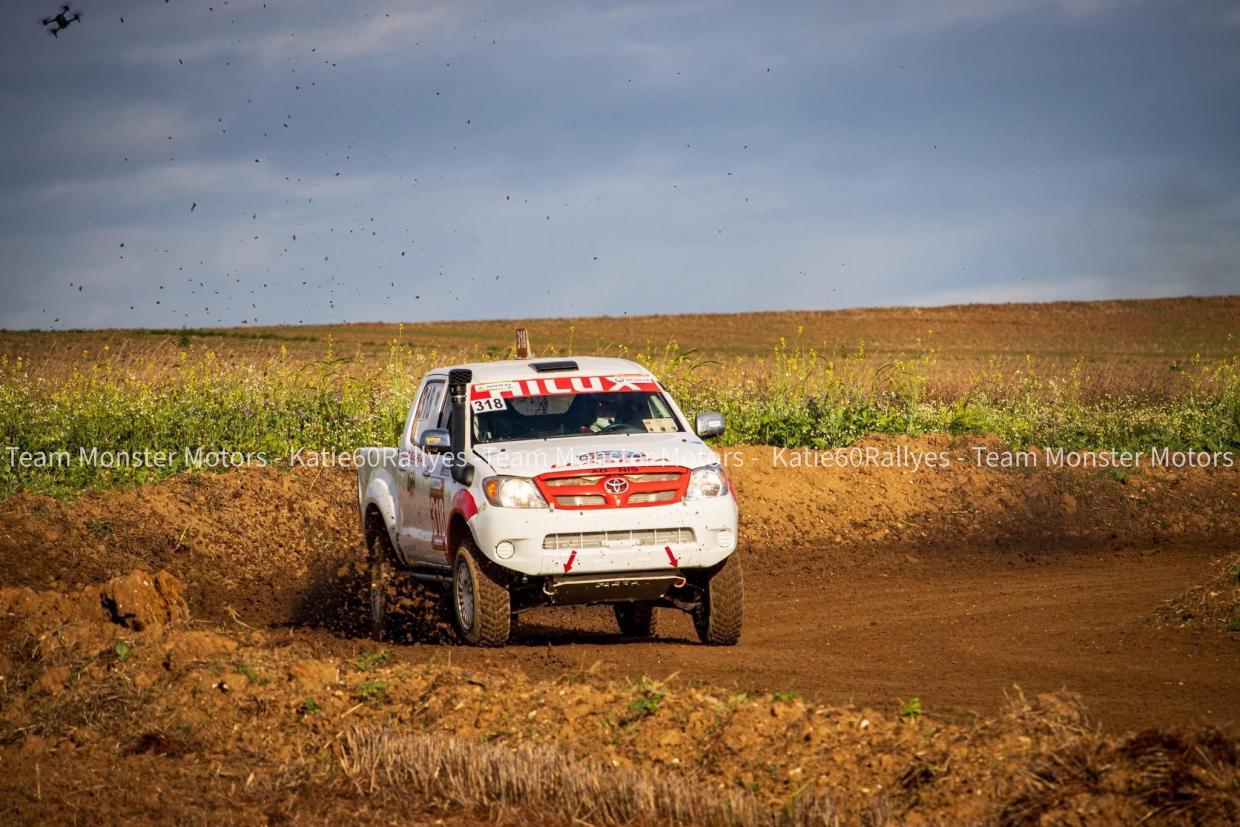 Toyota Hilux Rallye Raid Classic - Image 3