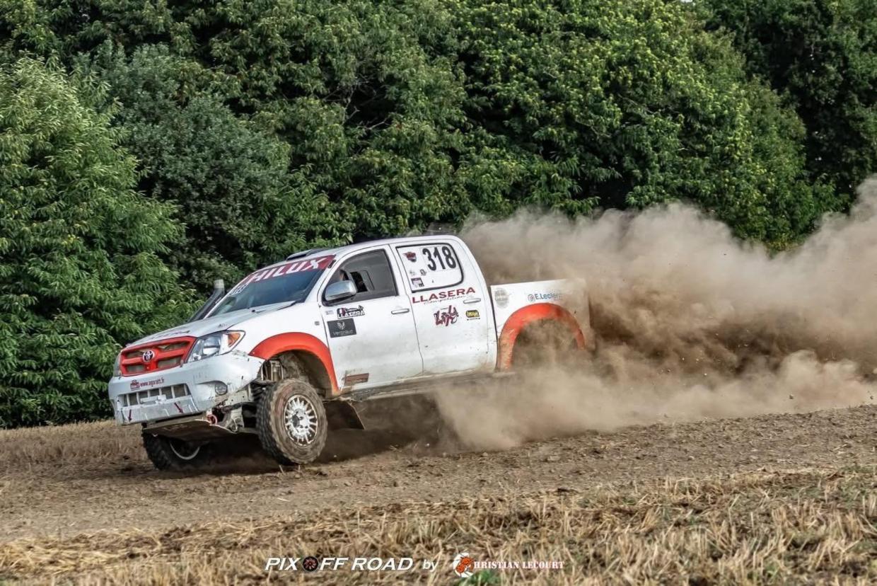 Toyota Hilux Rallye Raid Classic - Image 1