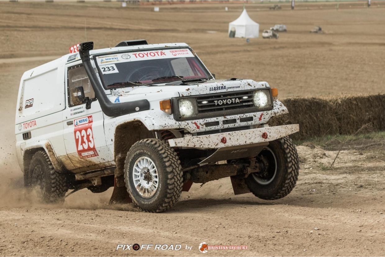 Rental Toyota HZJ 73 - Image 2