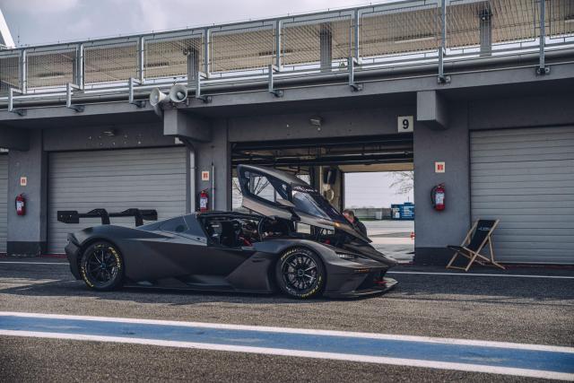 KTM X-Bow GTX - Image 3
