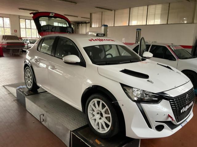 Peugeot 208 Rally4 - Image 1