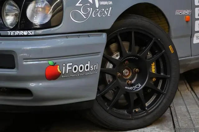 Ford Sierra Cosworth 4x4 Grupa A - Slika 4