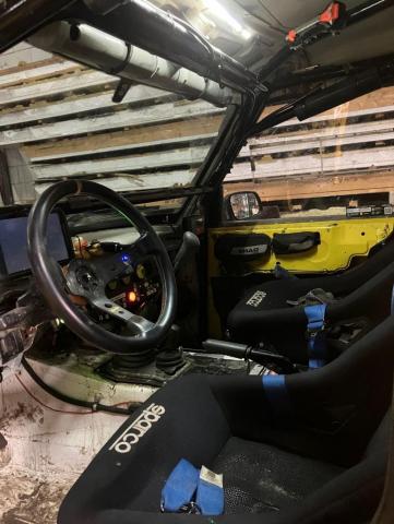 Land Rover Discovery v8 - Image 2