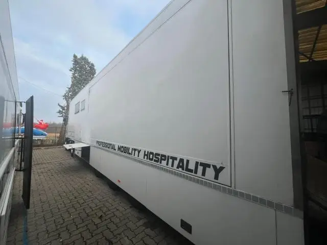 Poluprikolica za ugostiteljstvo i natjecanja