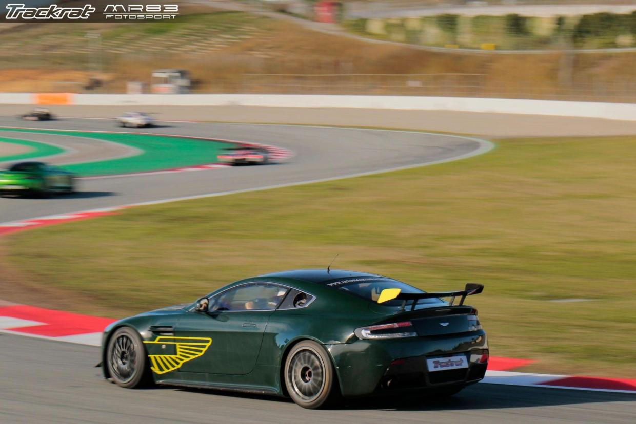 Aston Martin Vantage GT4  (2013) - Image 3