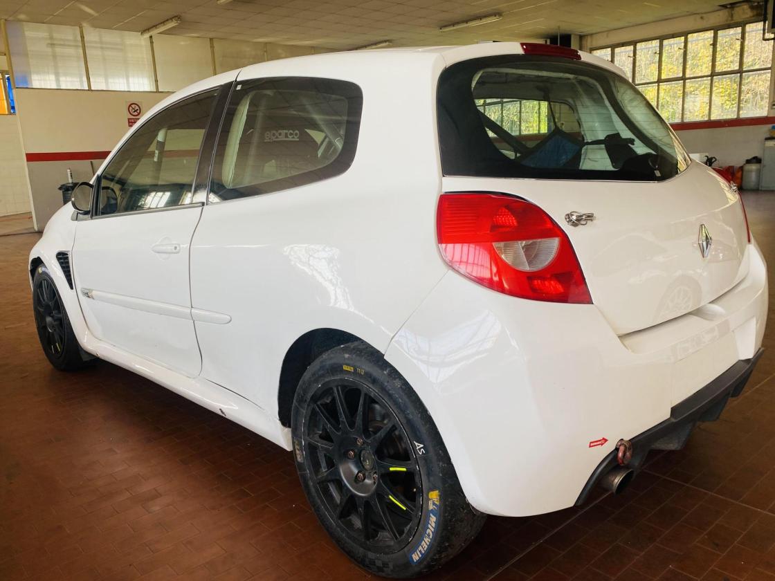 Renault Clio R3 MAXI - Image 2