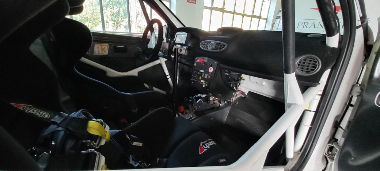 Renault Clio R3 MAXI - Image 3