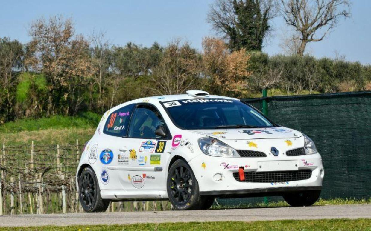 Renault Clio R3 MAXI - Image 4