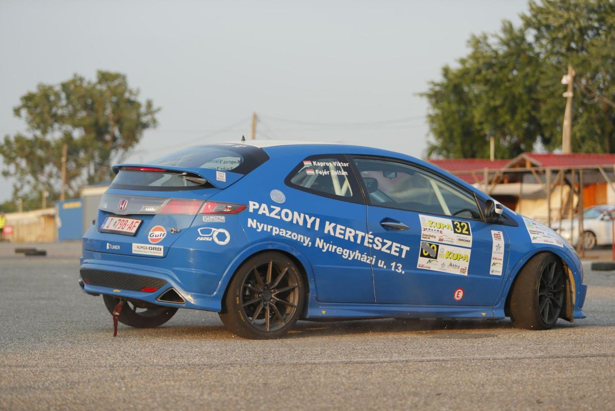 Honda Civic Type-R FN2 - Image 6
