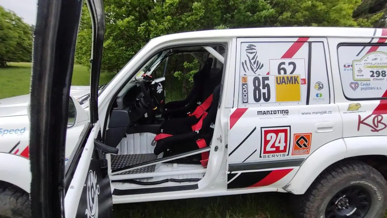 Toyota Land Cruiser HDJ 80 - Obrázek 3