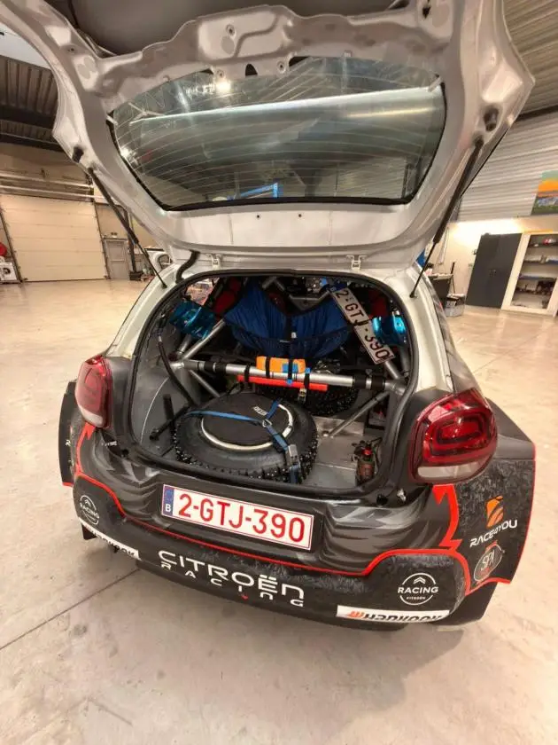 Citroën C3 Rally2 #165 – Full Spec 2025 – Ex-Works (Gold Passport) - Obrázek 4