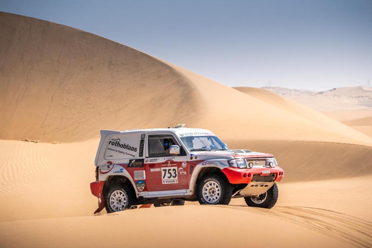 Mitsubishi Pajero EVO T1 TH Dakar Classic - Image 1