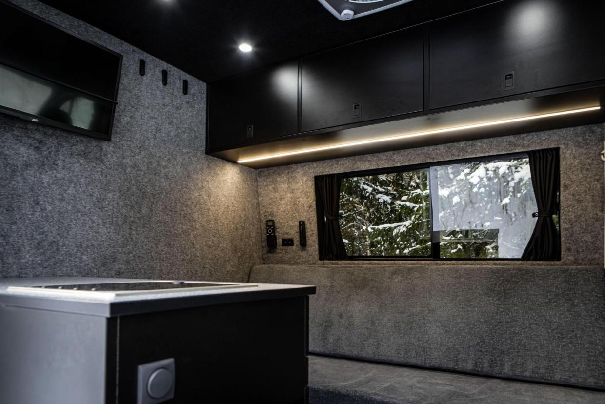 Professionally build Service/Hospitality van - Image 5