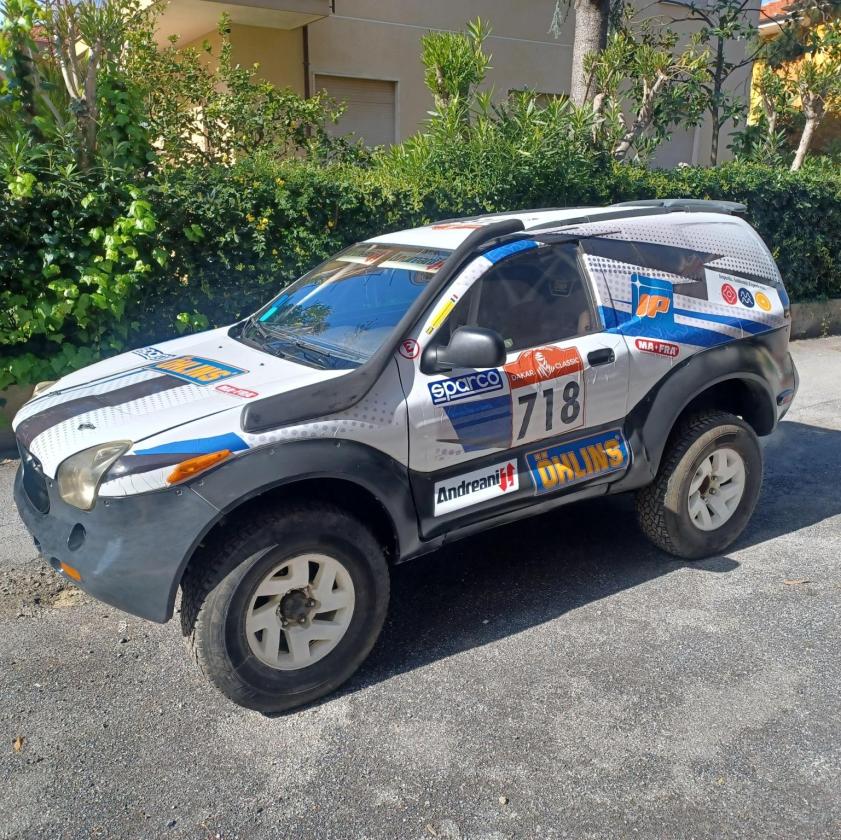ISUZU VEHICROSS 3500 V6 250 hp - Image 2