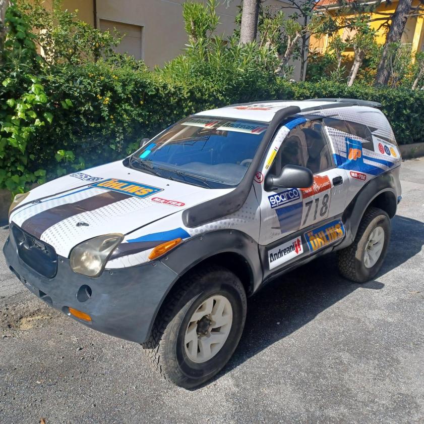 ISUZU VEHICROSS 3500 V6 250 hp - Image 4