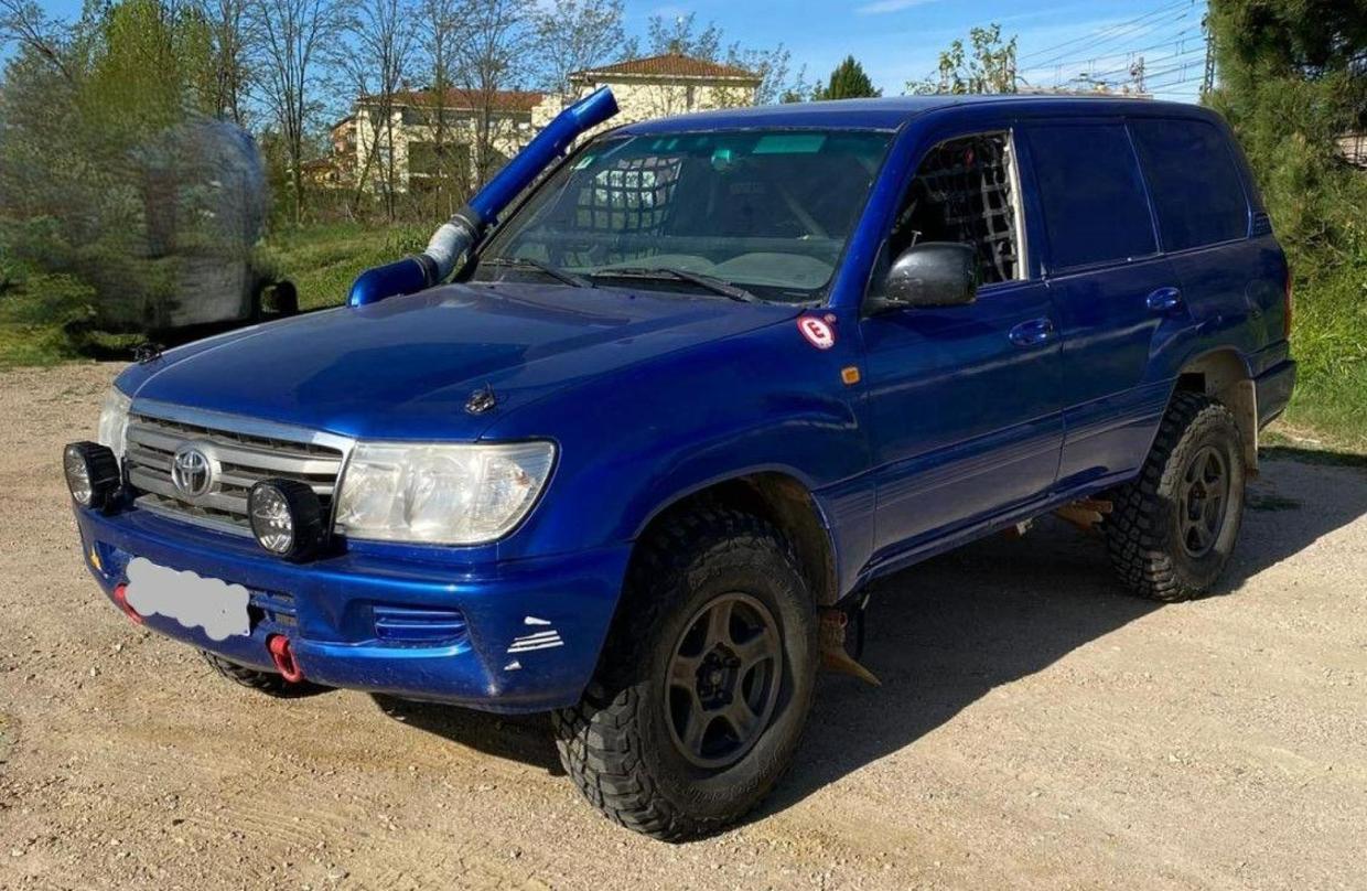 2 x TOYOTA HDJ100 4.2 TD DAKAR CLASSIC (ORANGE / BLUE)