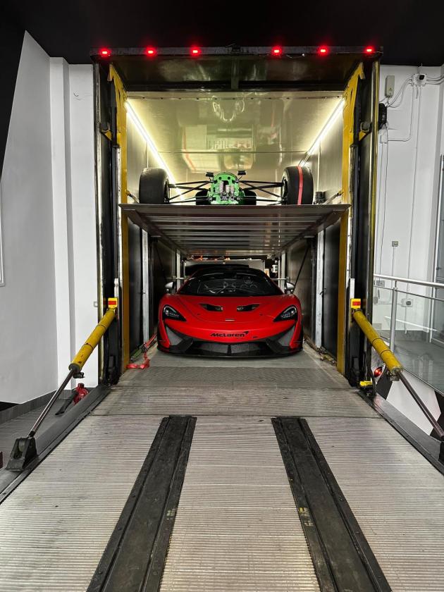 McLaren 570S GT4 / Trophy #151 – Complete GT Racing Turnkey Package - Image 6