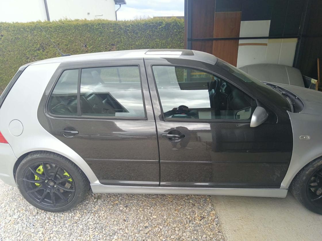 VW Golf 4 Carbon Deuren – Volledig Carbon – Straatlegaal & Motorsport - Image 3