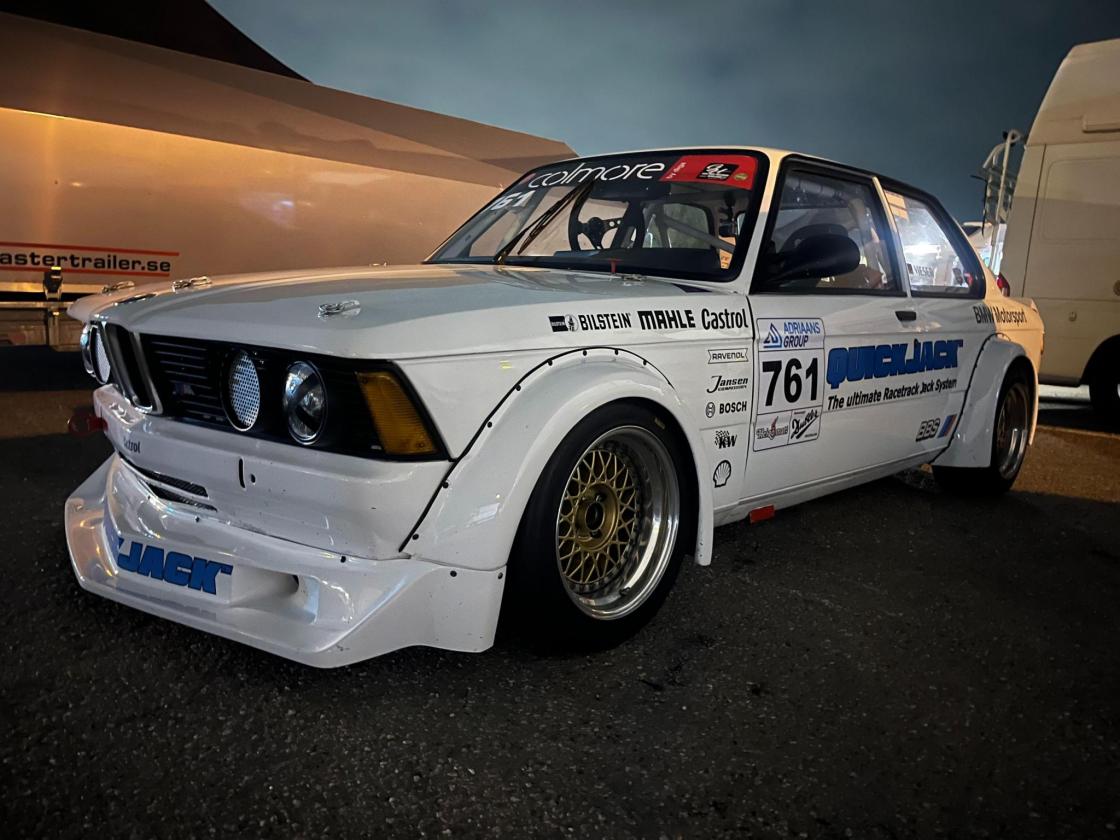 Samochód wyścigowy BMW E21 Grupa 2