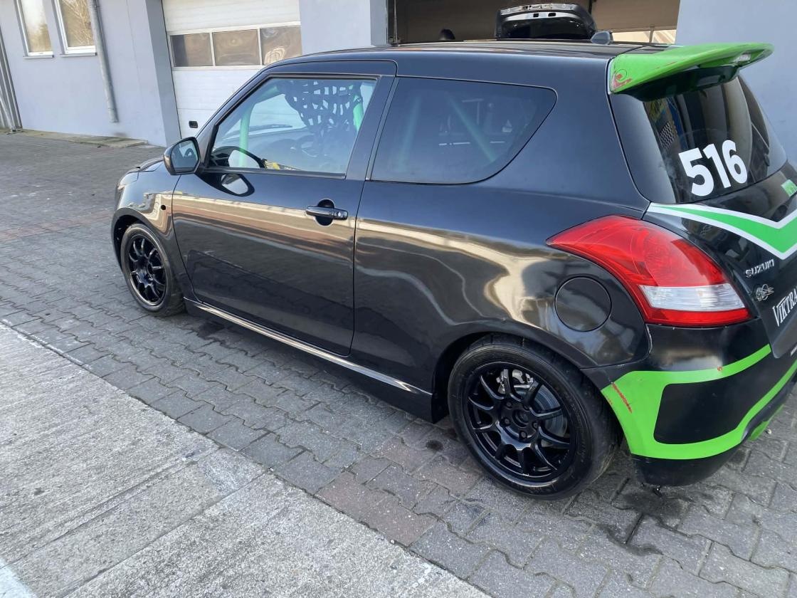 SUZUKI SWIFT 1.6 - Image 5