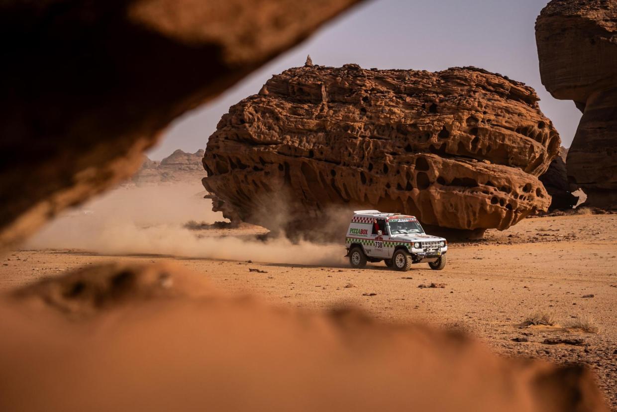 Mitsubishi Pajero L141 3.0 - Image 2