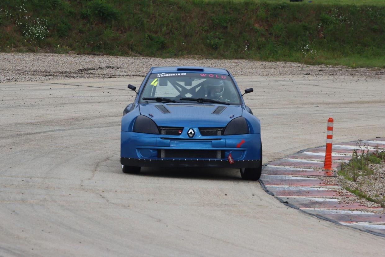 Renault Clio Super1600 - Image 3