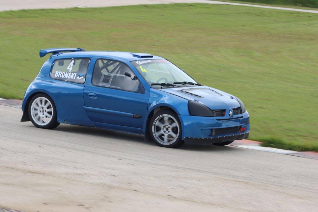 Renault Clio Super1600 - Image 4