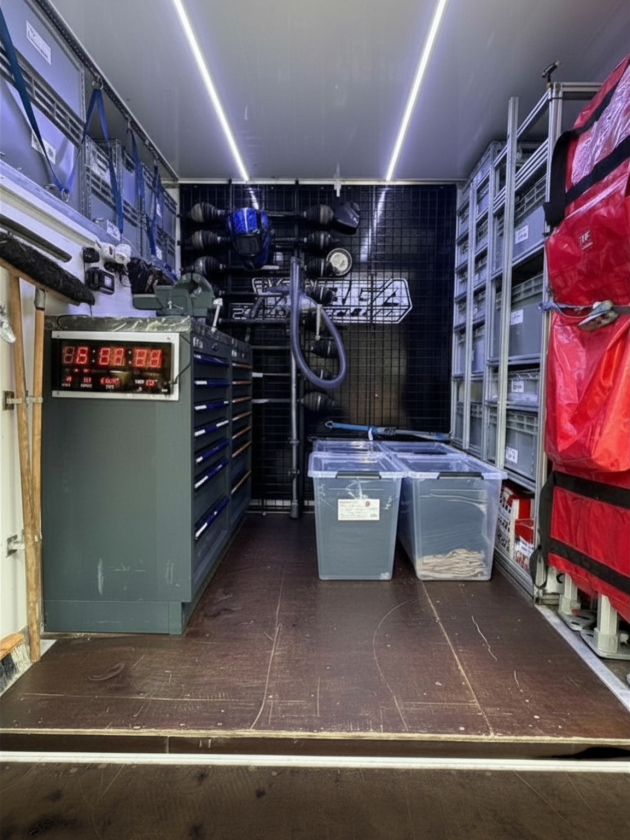 Mercedes-Benz Sprinter 519 CDI – samochód kempingowy i serwisowy - Image 5