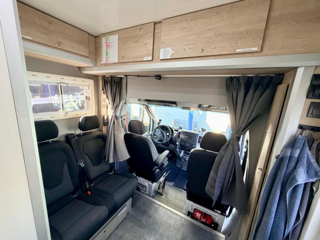 Mercedes-Benz Sprinter 519 CDI – samochód kempingowy i serwisowy - Image 7
