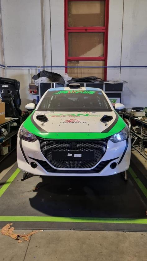 Peugeot 208 Rally4 for rent - Image 8