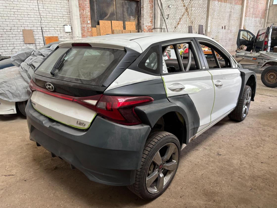 Hyundai i20 R5 proto - Image 2