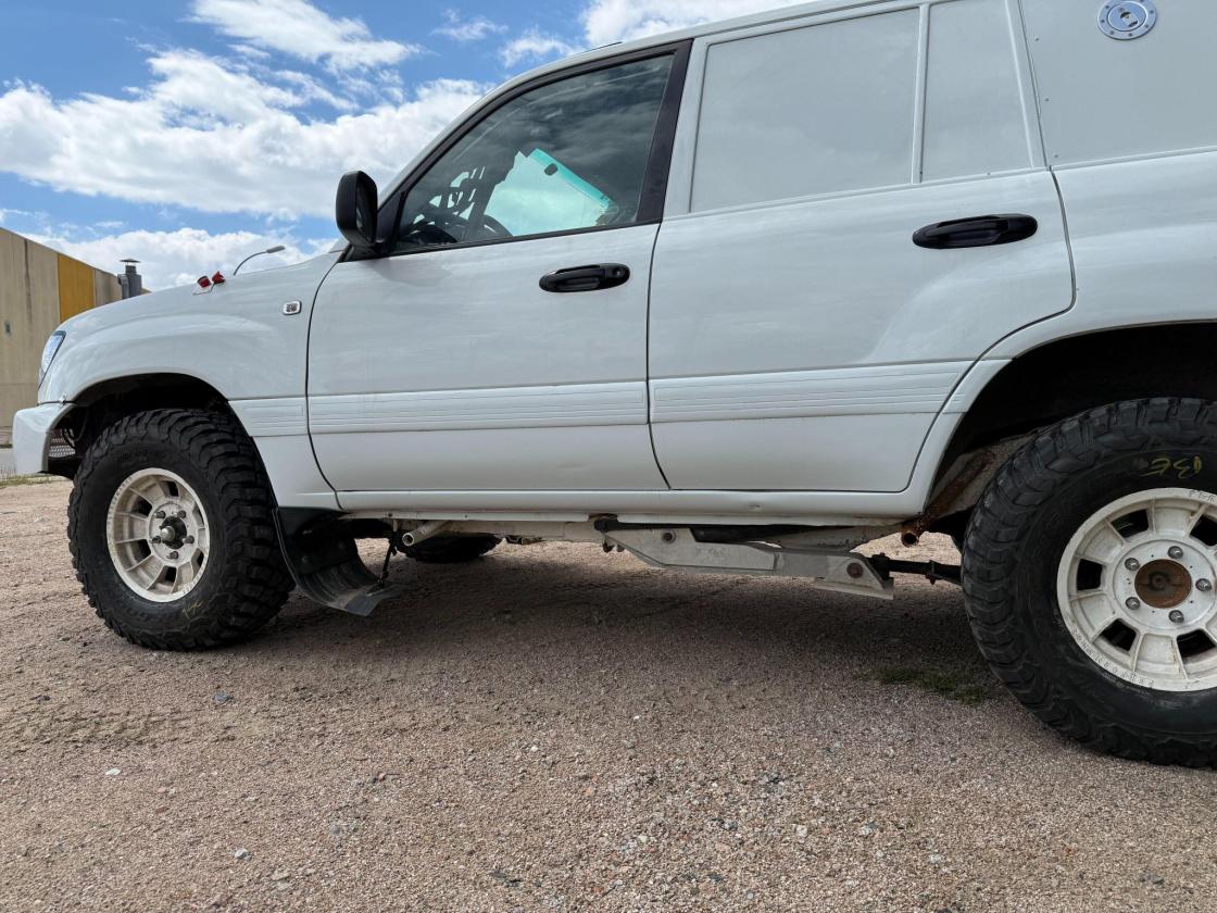 TOYOTA HDJ 100 - Image 5