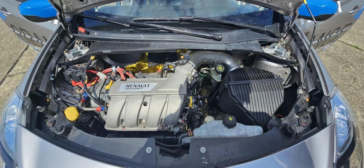 Renault Clio 3 Cup X85 - Image 9
