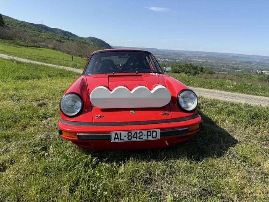 Porsche 911 2.7 class FIA GTS37 - Image 2