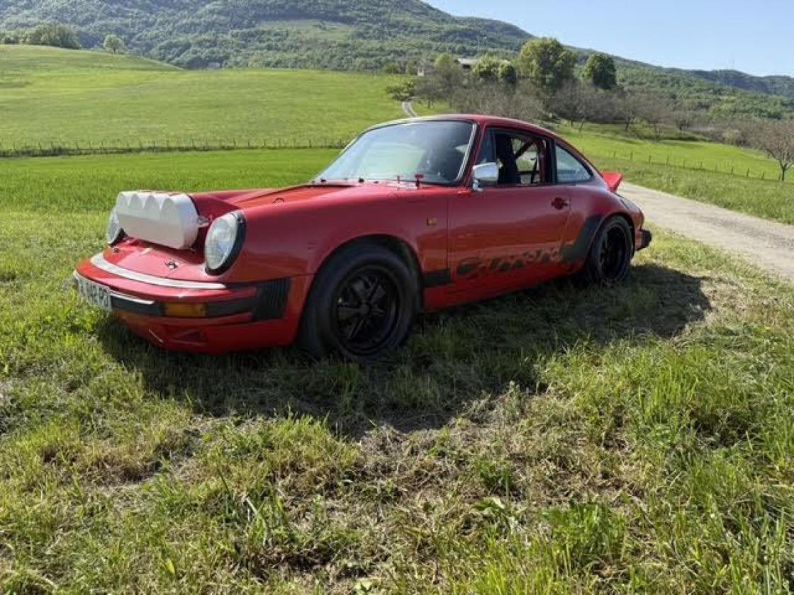 Porsche 911 2.7 class FIA GTS37 - Image 8