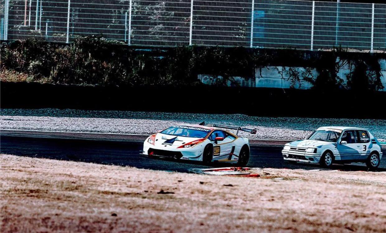 Lamborghini Huracan Supertrofeo kit Evo + záložní motor - Image 3