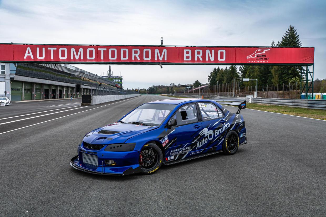 Mitsubishi Lancer Evo 8 - Image 2