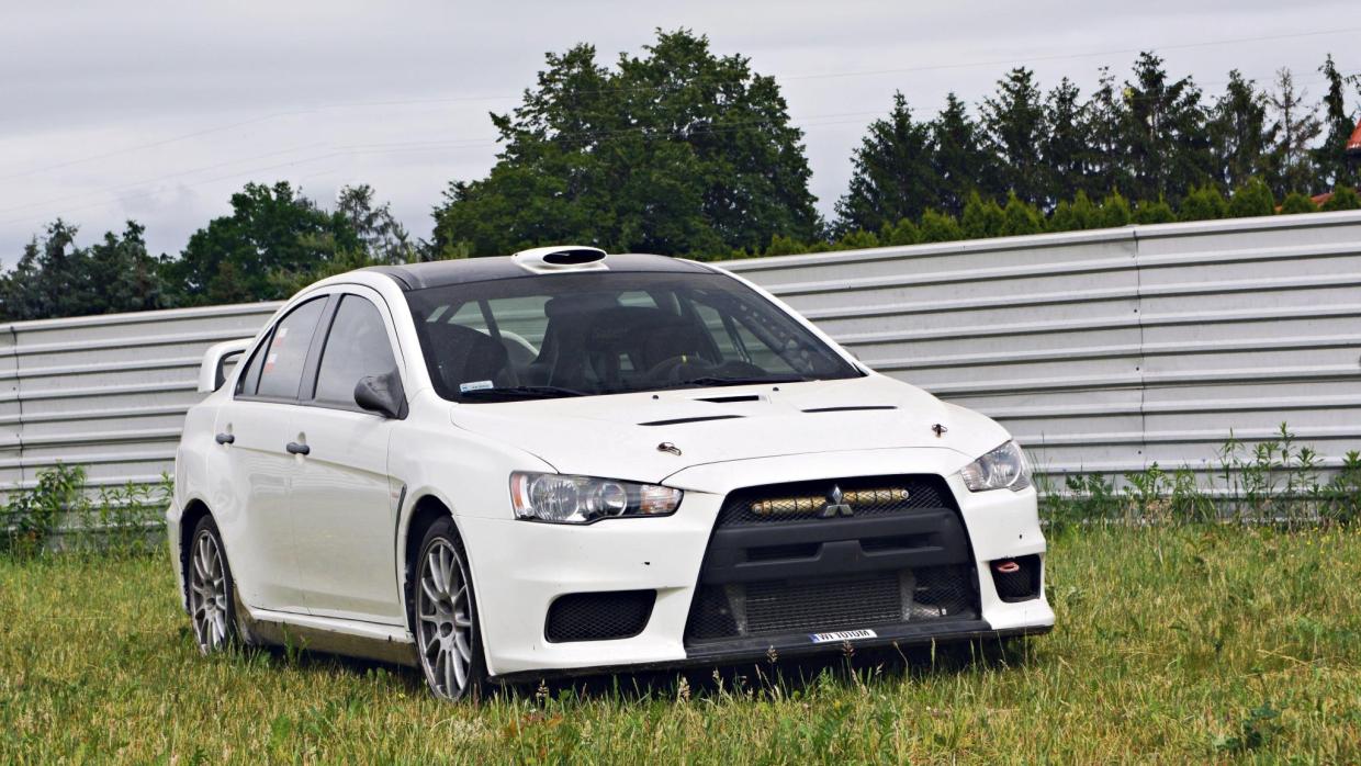 Mitsubishi Lancer Evolution X RS N Group - Image 6